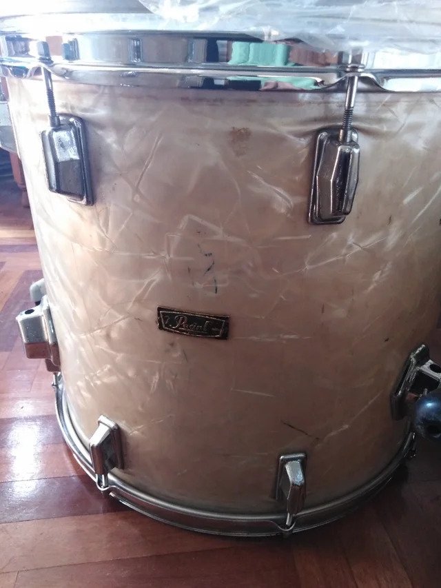 i2772011012.jpg