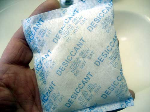 2SilicaGel.jpg