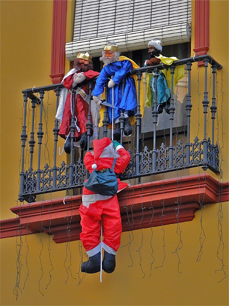 reyes_cortan_cuerda_papa_noel.jpg