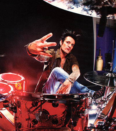 tommylee1.jpg