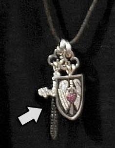 lars_pendant.jpg