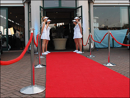 red_carpet_h_420x315.jpg